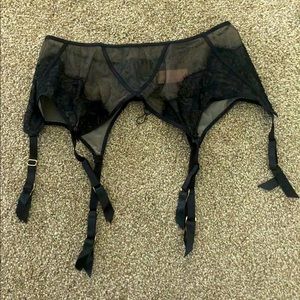 NWOT Dita Von Teese Maestra Suspender Belt